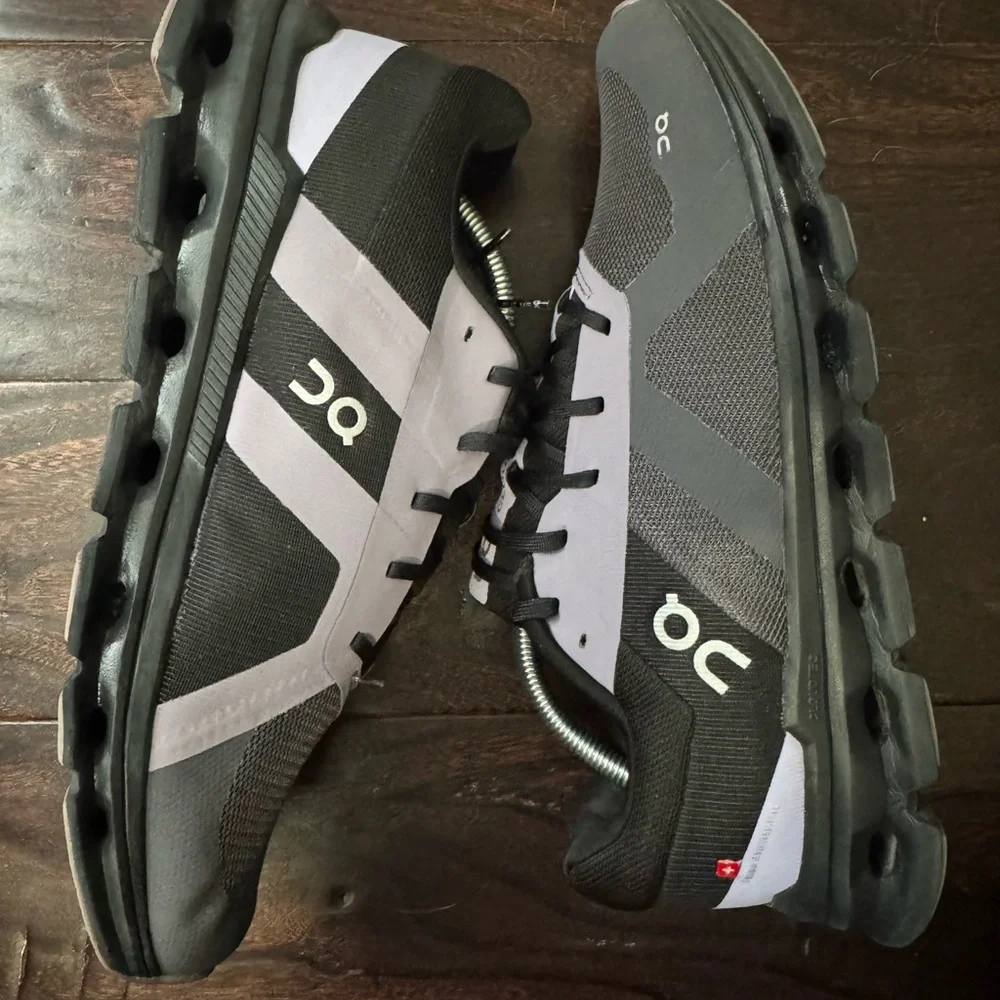 Mens ON Running Cloud Runner Iron Black Size 10.5  On Cloud - Picture 5 of 8